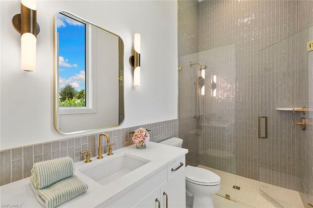 2309 Anthony CT, Naples, FL 34109