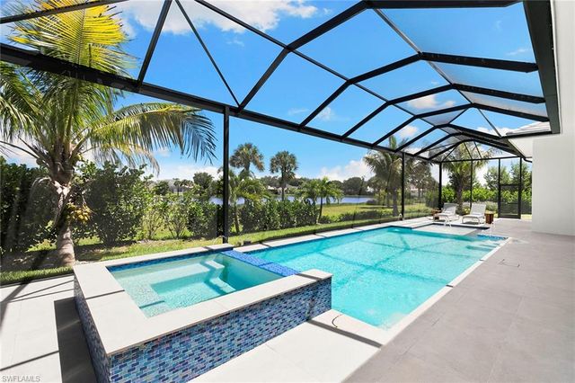 2309 Anthony CT, Naples, FL 34109