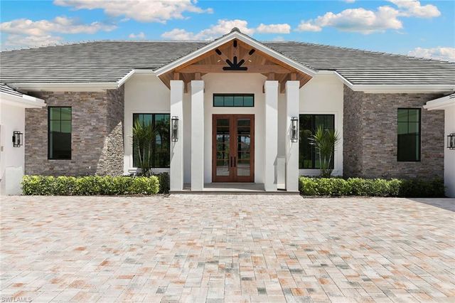 2309 Anthony CT, Naples, FL 34109