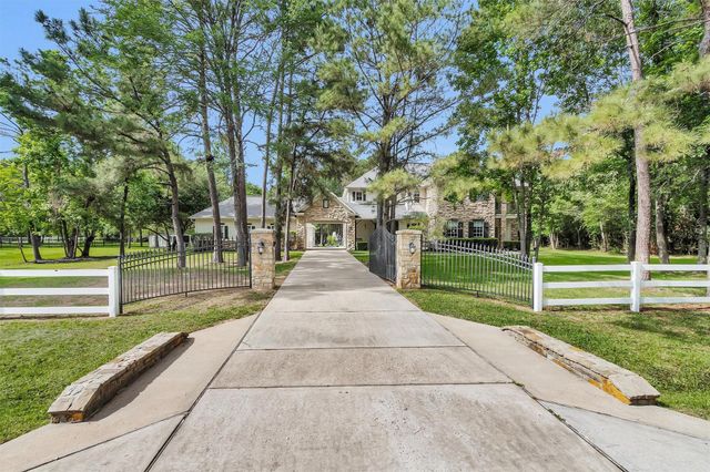 12226 E Border Oak Drive, Magnolia, TX 77354