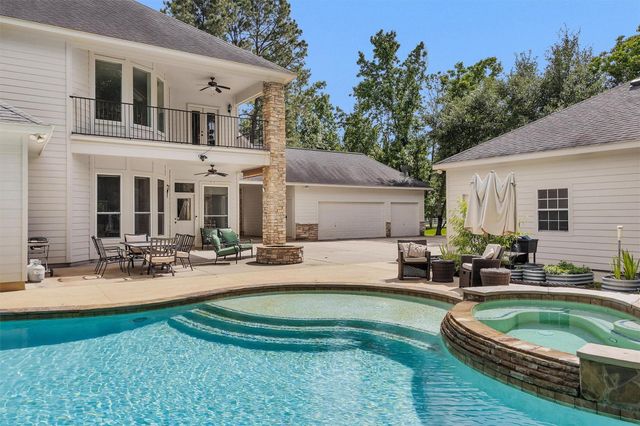 12226 E Border Oak Drive, Magnolia, TX 77354