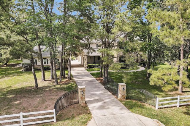 12226 E Border Oak Drive, Magnolia, TX 77354