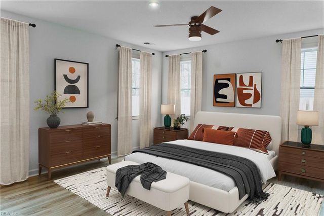 720 Crestfield DR, Chesapeake, VA 23320