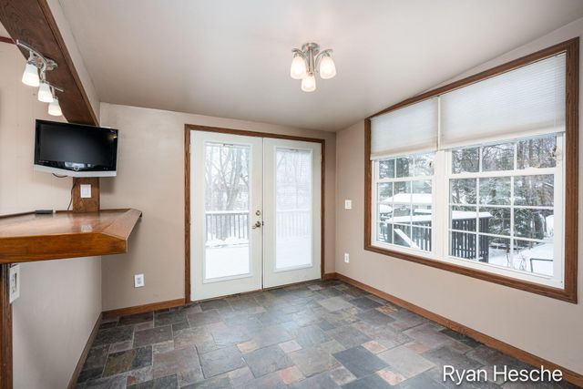 213 E Lytle Street, Ionia City, MI 48846