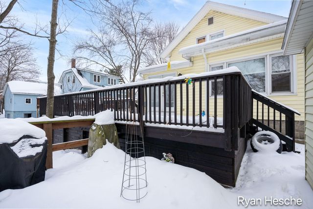 213 E Lytle Street, Ionia City, MI 48846