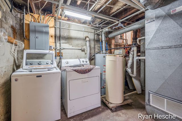 213 E Lytle Street, Ionia City, MI 48846