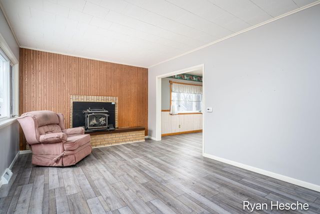 213 E Lytle Street, Ionia City, MI 48846