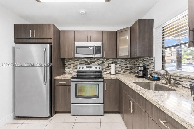 6745 W 26th Dr 103-4, Hialeah, FL 33016