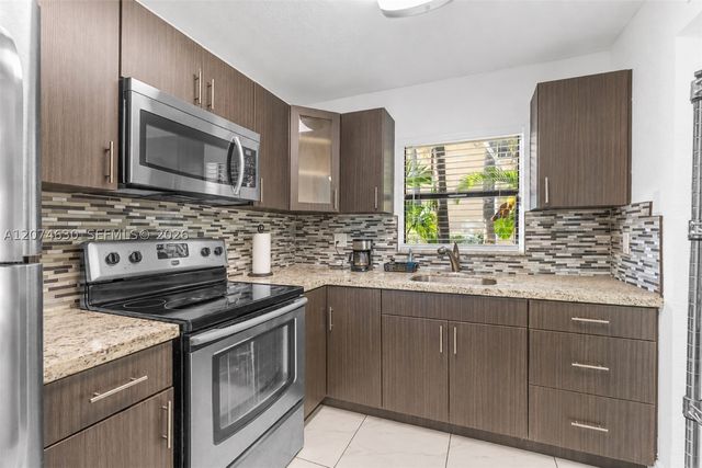 6745 W 26th Dr 103-4, Hialeah, FL 33016