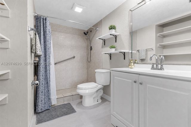 6745 W 26th Dr 103-4, Hialeah, FL 33016