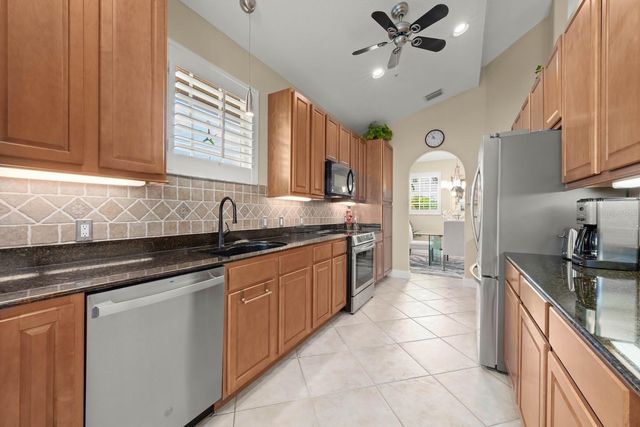 1202 JESSIE HARBOR DRIVE 1204, Osprey, FL 34229