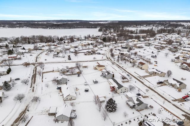 434 Greenview Drive, Leighton Twp, MI 49316