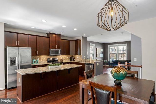 7239 WINDING HILLS DR, Hanover, MD 21076