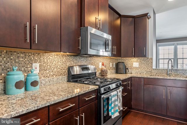 7239 WINDING HILLS DR, Hanover, MD 21076