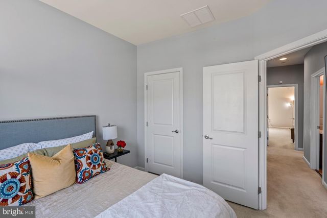 7239 WINDING HILLS DR, Hanover, MD 21076