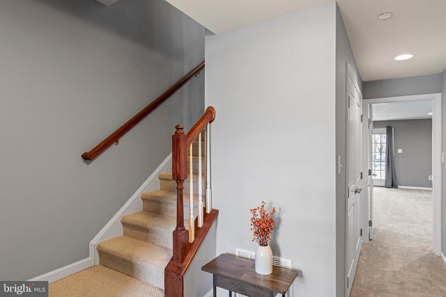 7239 WINDING HILLS DR, Hanover, MD 21076