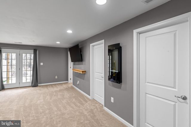 7239 WINDING HILLS DR, Hanover, MD 21076