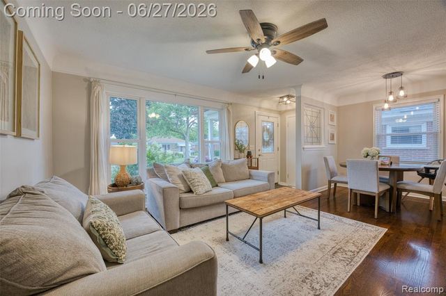 20304 California Street, Saint Clair Shores, MI 48080