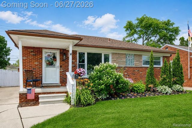 20304 California Street, Saint Clair Shores, MI 48080