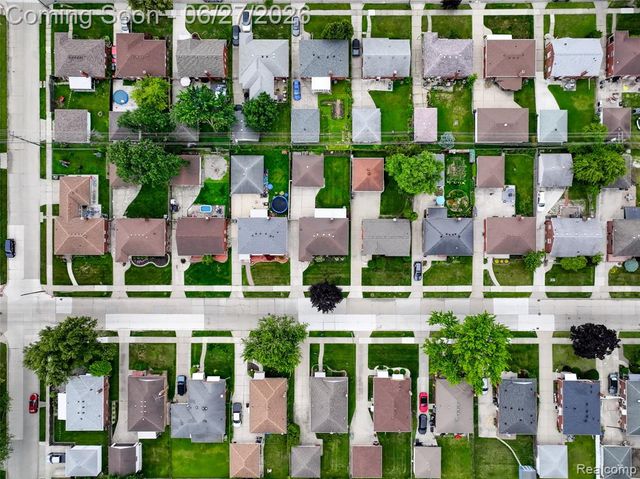 20304 California Street, Saint Clair Shores, MI 48080