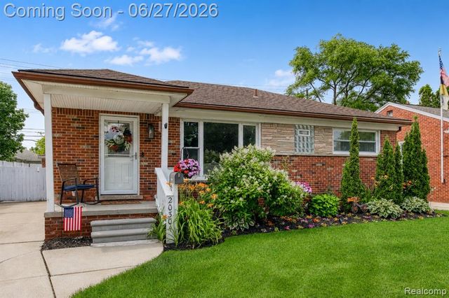 20304 California Street, Saint Clair Shores, MI 48080