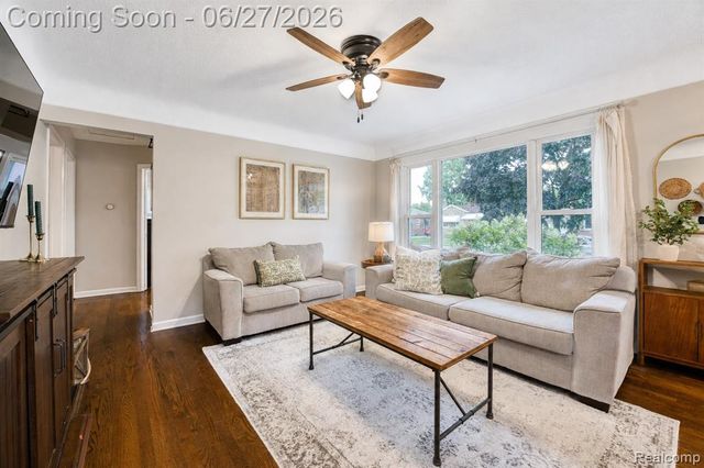 20304 California Street, Saint Clair Shores, MI 48080