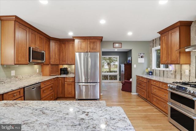 4205 ELIZABETH LN, Annandale, VA 22003