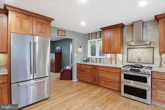 4205 ELIZABETH LN, Annandale, VA 22003