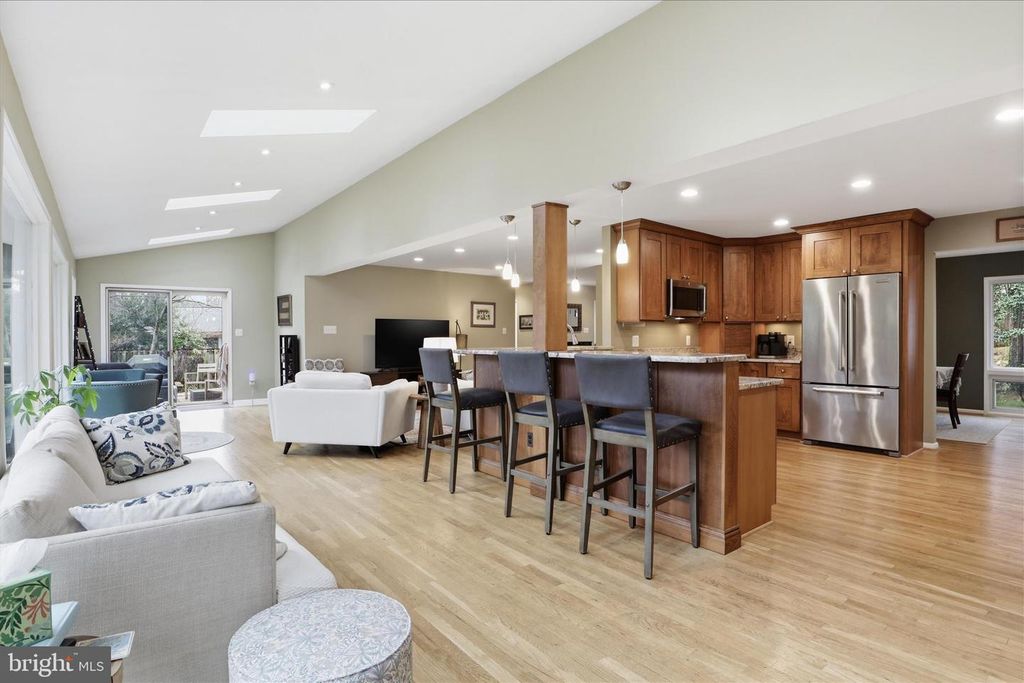 4205 ELIZABETH LN, Annandale, VA 22003