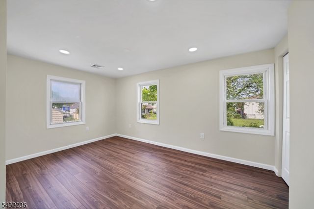 171 Myrtle St, Franklin Twp., NJ 08873