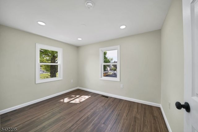 171 Myrtle St, Franklin Twp., NJ 08873