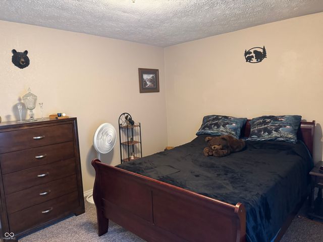 156 Hitchcock Drive, Hope, IN 47246