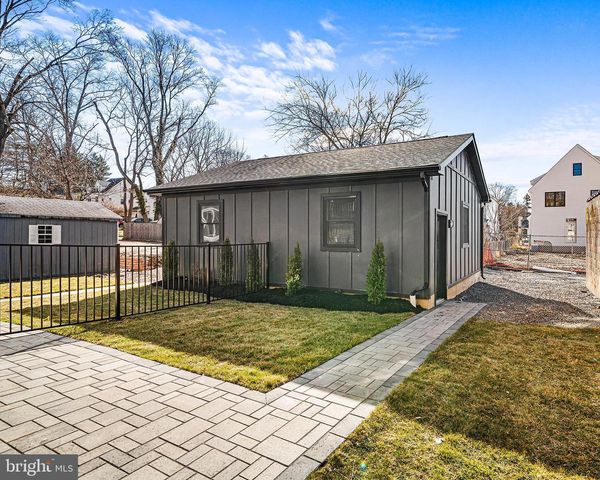 705 PRESTON AVE, Bryn Mawr, PA 19010