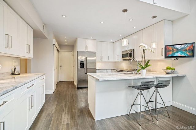 230 Hamlet Drive, Jericho, NY 11753