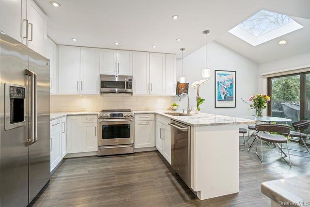 230 Hamlet Drive, Jericho, NY 11753