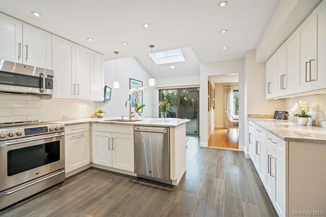 230 Hamlet Drive, Jericho, NY 11753