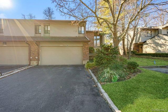 230 Hamlet Drive, Jericho, NY 11753