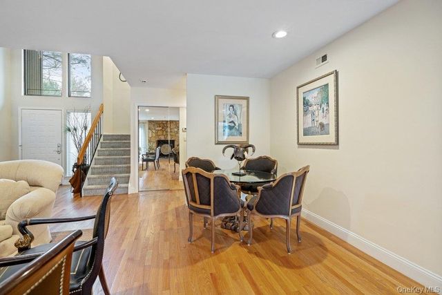 230 Hamlet Drive, Jericho, NY 11753