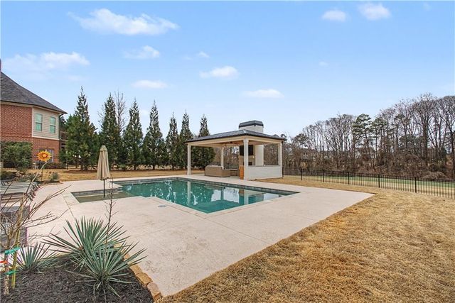 824 Low Falls Court, Jefferson, GA 30549