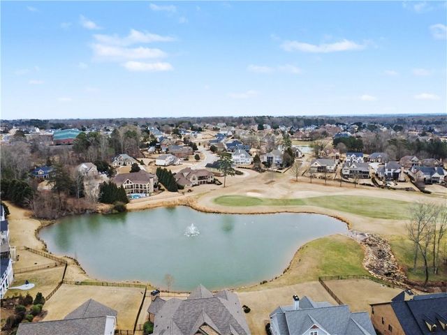 824 Low Falls Court, Jefferson, GA 30549