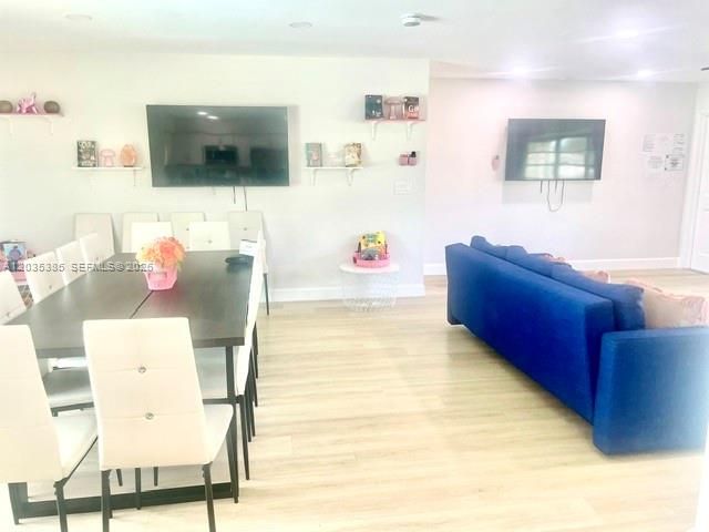 614 S Crescent Drive, Hollywood, FL 33021