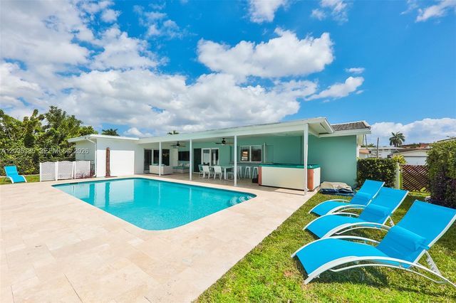614 S Crescent Drive, Hollywood, FL 33021