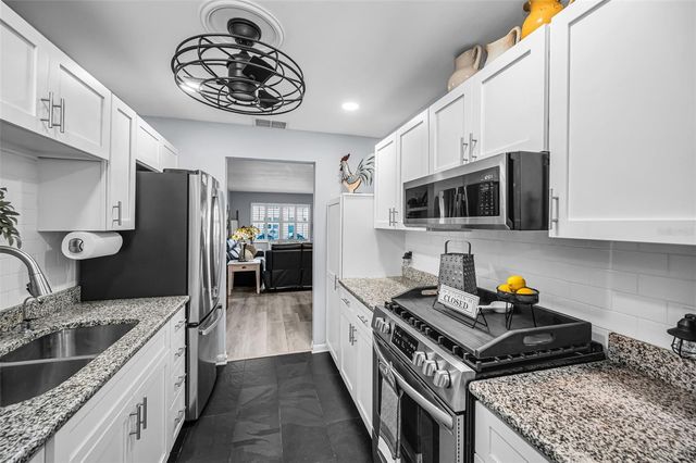 5216 81ST STREET N 5, St Petersburg, FL 33709