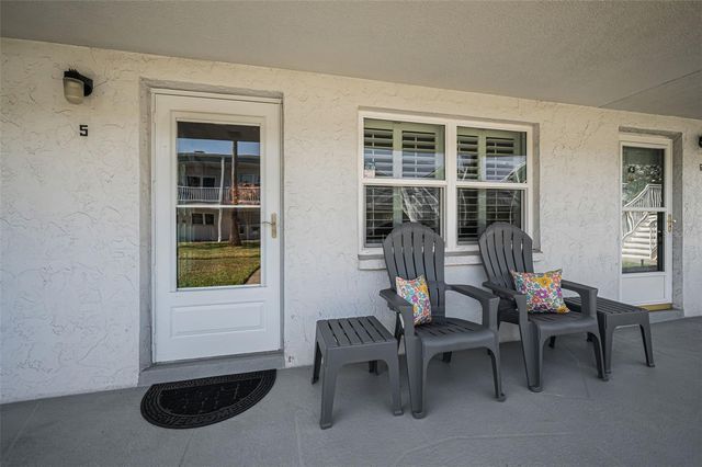 5216 81ST STREET N 5, St Petersburg, FL 33709