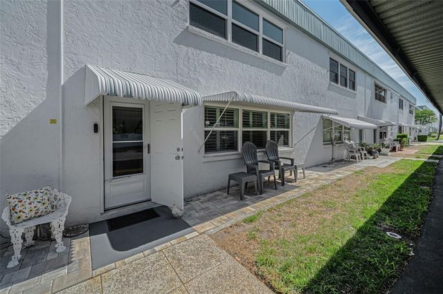 5216 81ST STREET N 5, St Petersburg, FL 33709