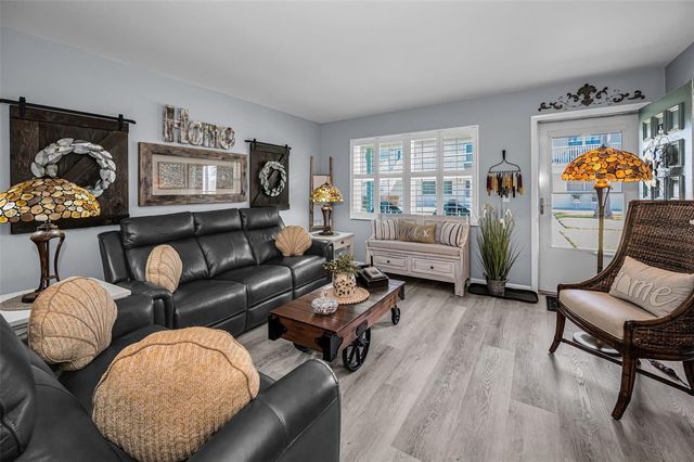 5216 81ST STREET N 5, St Petersburg, FL 33709
