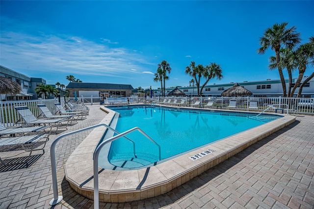 5216 81ST STREET N 5, St Petersburg, FL 33709