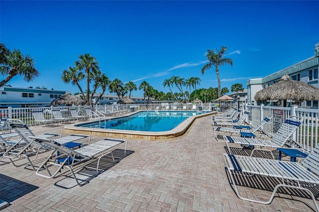 5216 81ST STREET N 5, St Petersburg, FL 33709