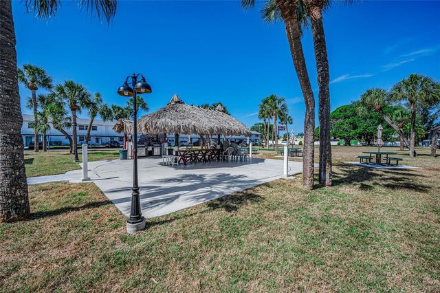 5216 81ST STREET N 5, St Petersburg, FL 33709