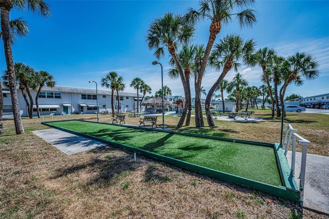 5216 81ST STREET N 5, St Petersburg, FL 33709
